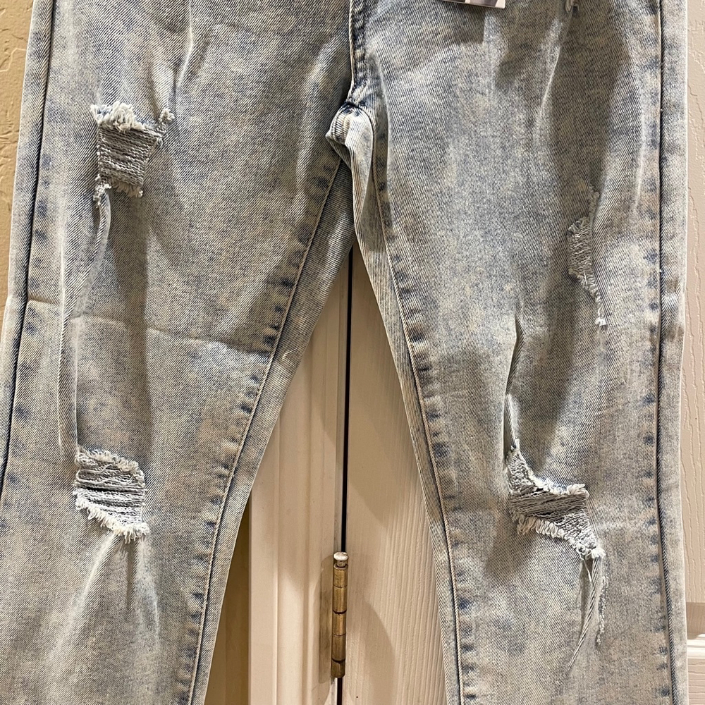 Kendall + Kylie women’s Jeans Size 9/29 Blue Distressed High Rise new with tags - Picture 3 of 9